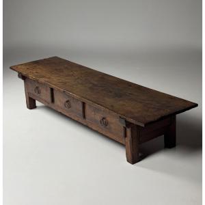 Table basse espagnole du XVIIIe siècle