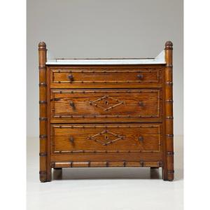 Faux Bamboo commode vers 1900