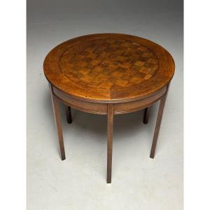 Table basse en chêne, début du XXe siècle