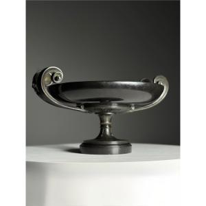 Tasse en bronze du XIXe siècle