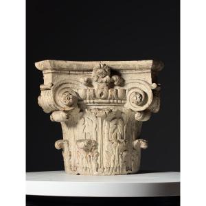 Chapiteau en chêne du XVIIIe siècle (2 pièces)