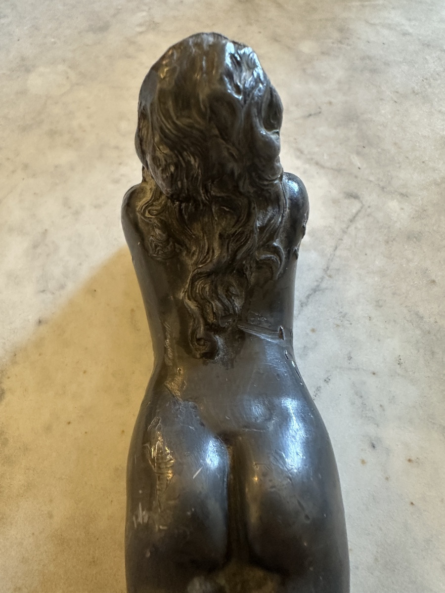 Nude Woman Lying On Lead-photo-2