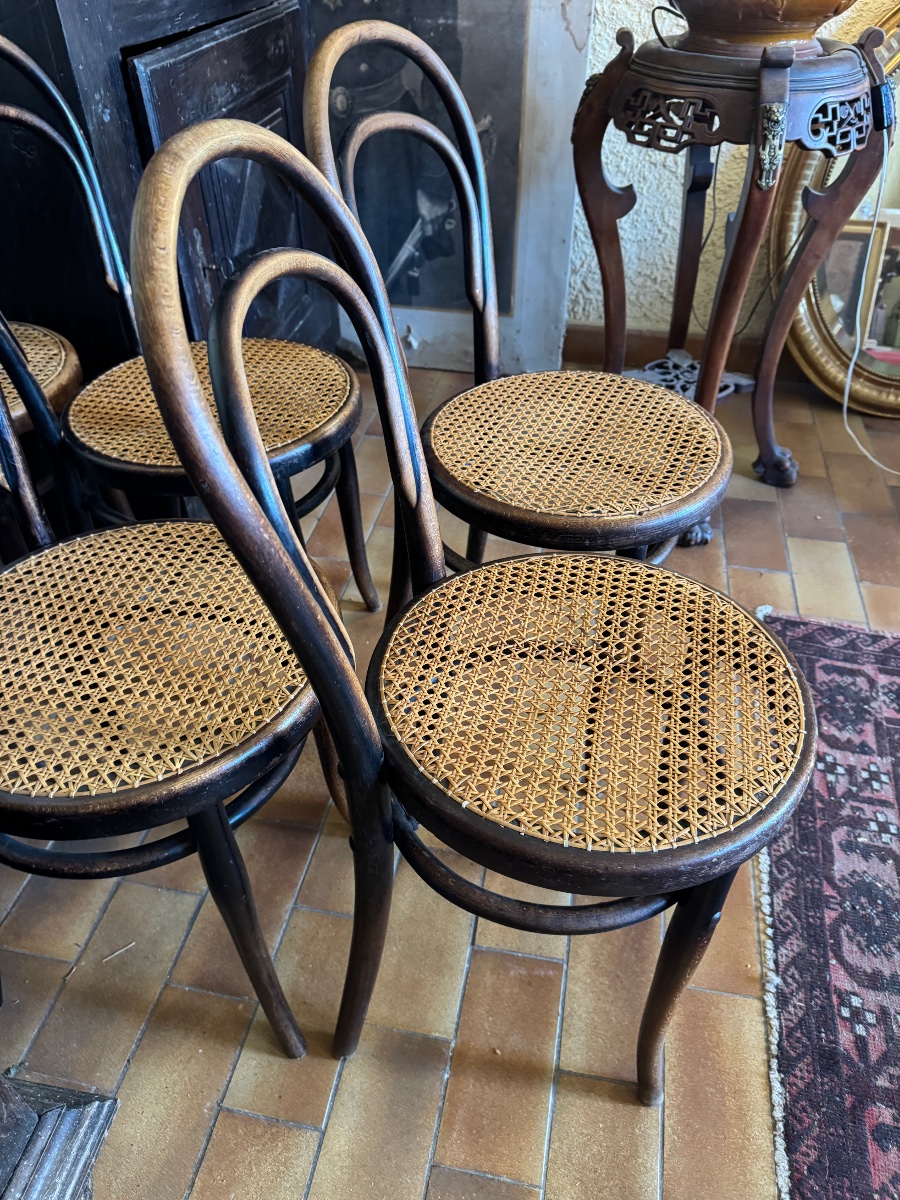 Thonet No. 14 Chairs -photo-2