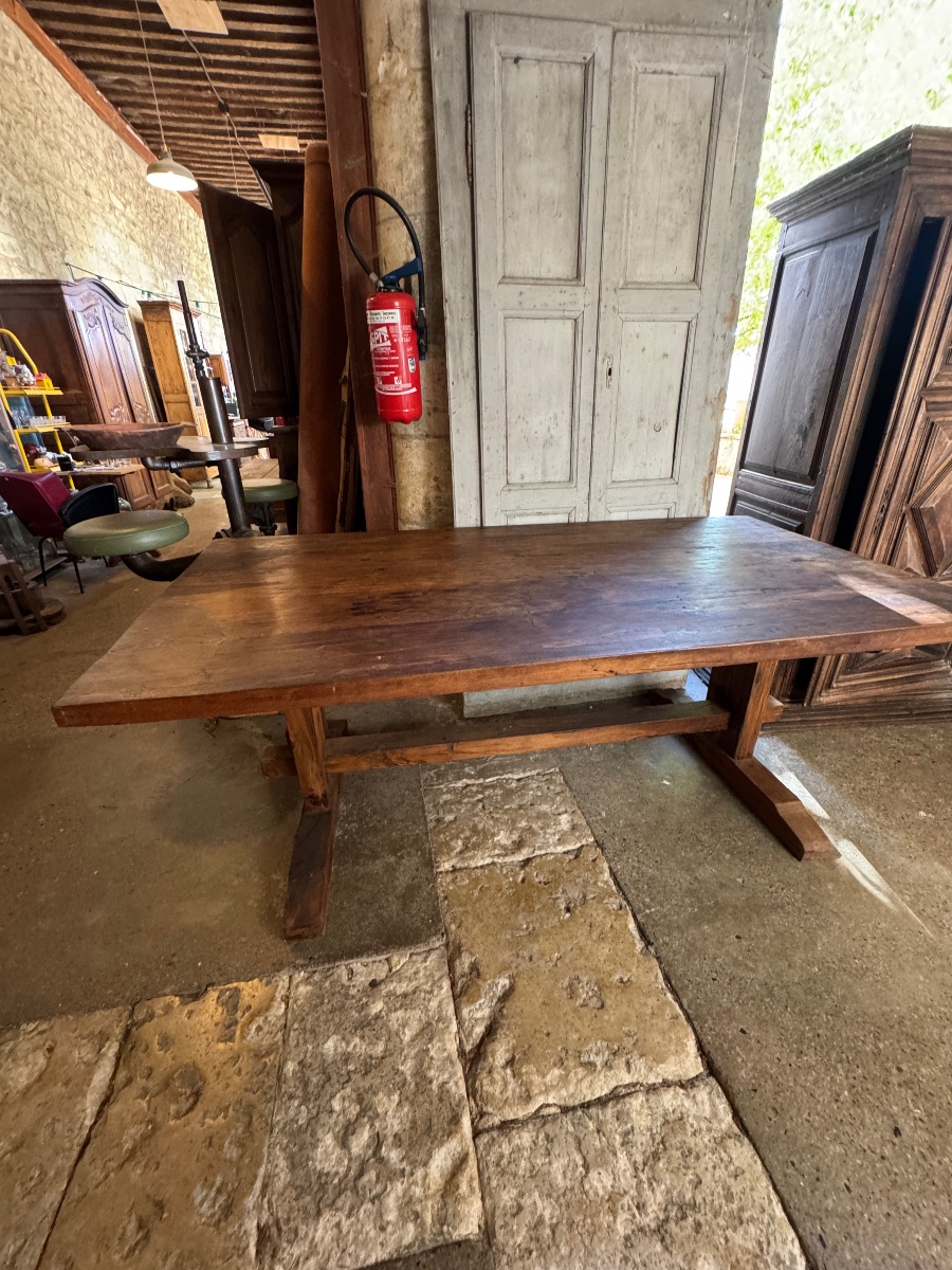 Large Table-photo-2