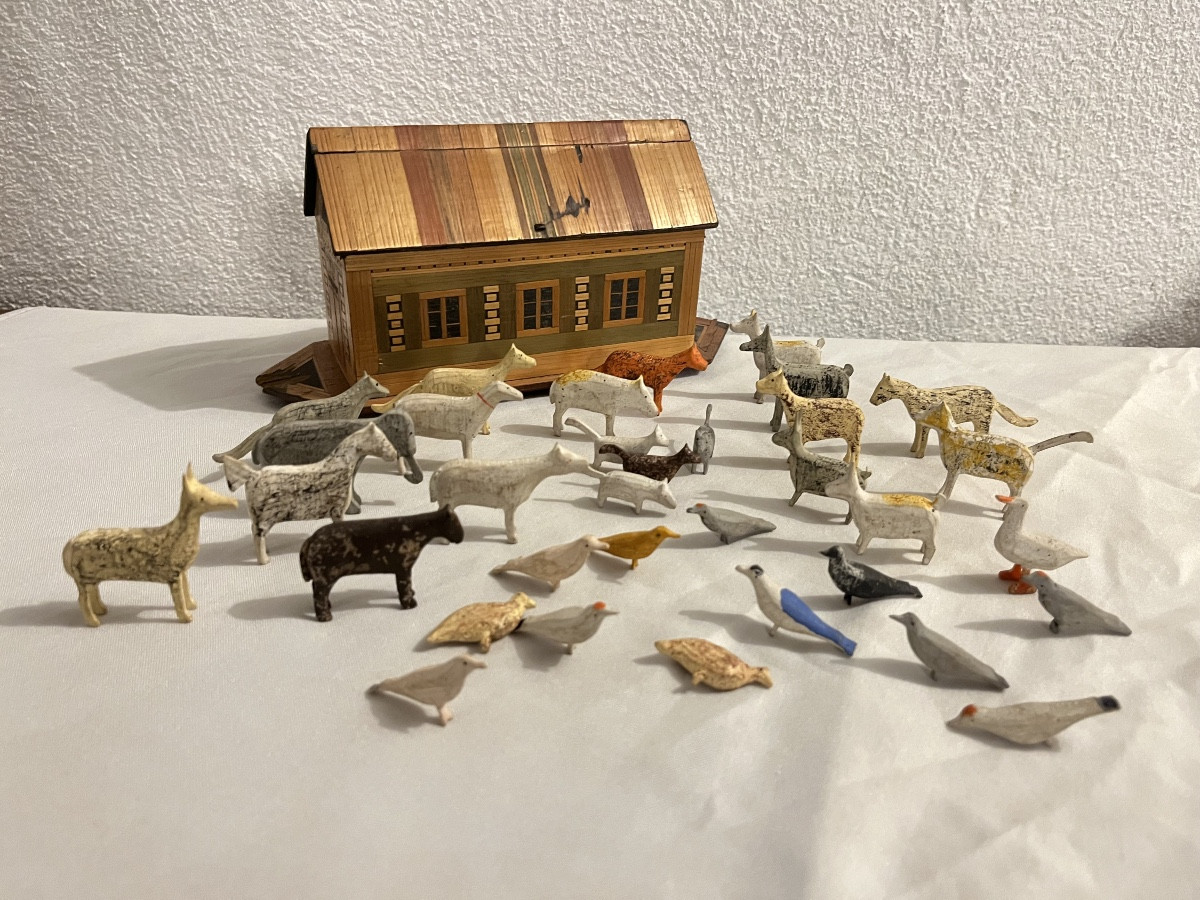 Noah's Ark Straw Marquetry Animals Wood Germany