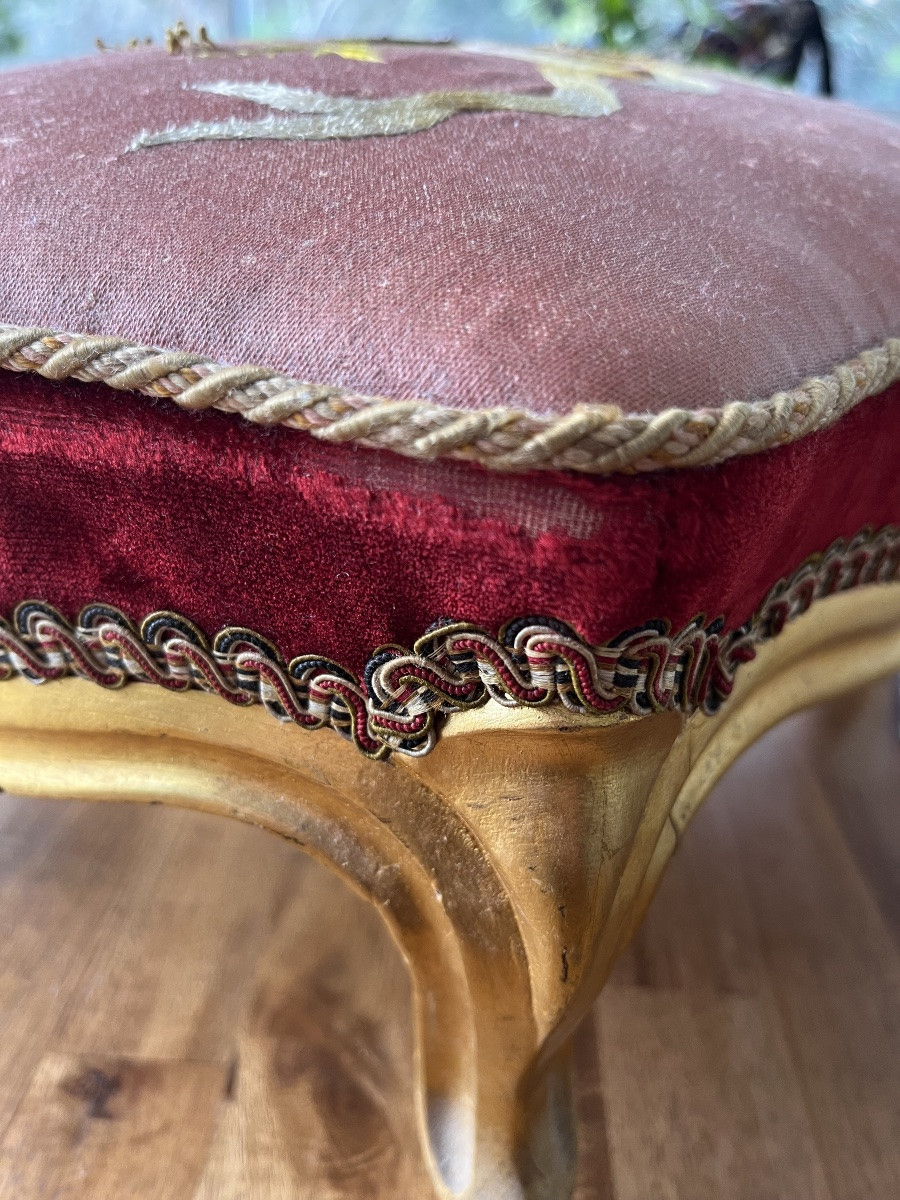 Antique 19th-century Footstool With Gilt Wood And Embroidery -photo-3