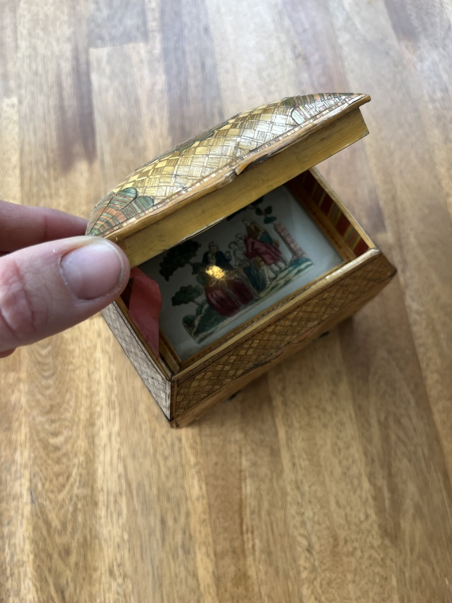 Ancien coffret boîte de voyage marqueterie de paille XVIII senteur-photo-1