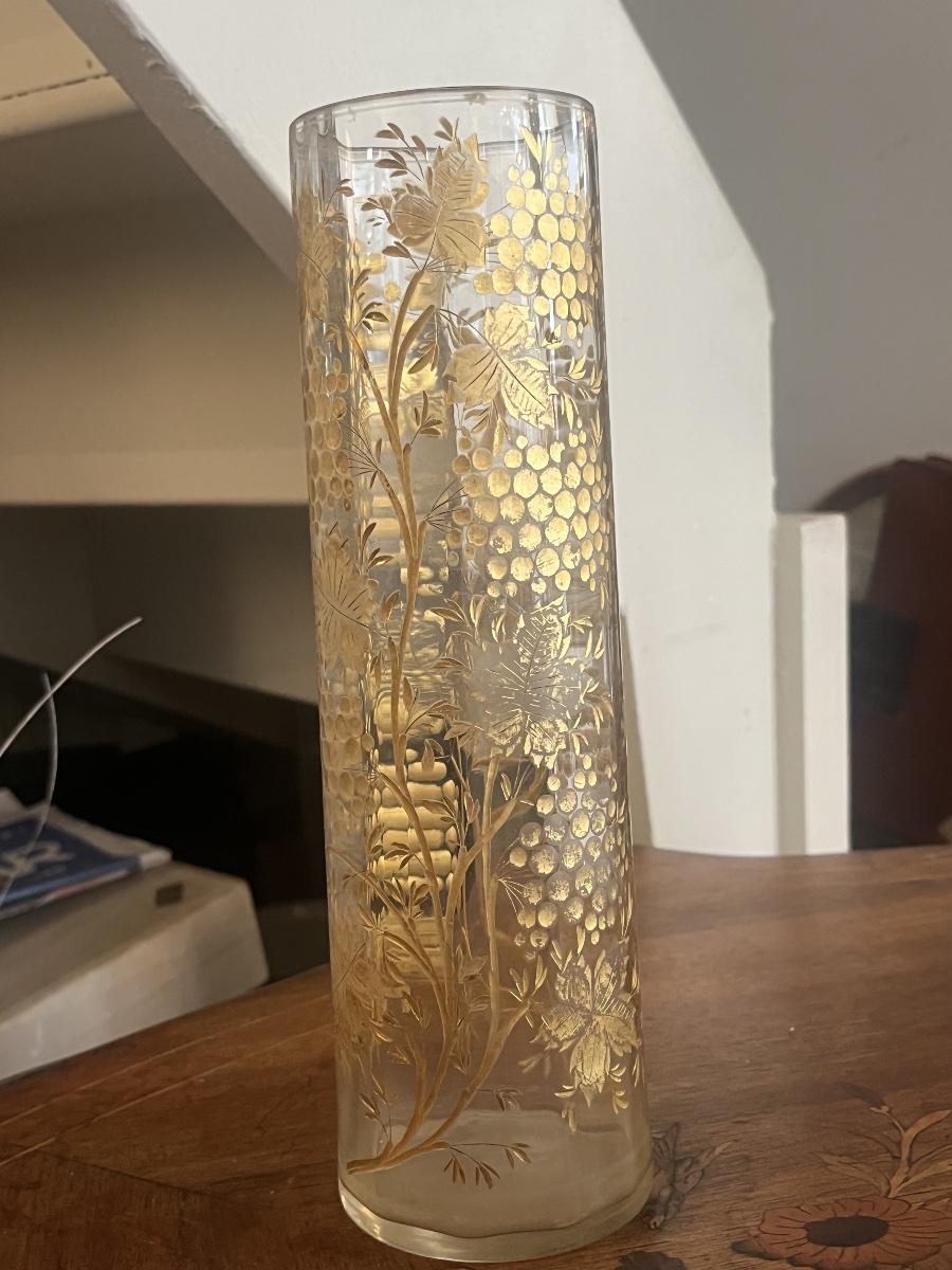 Late 19th-century Chiseled Glass Roll Vase Accented With Gold -photo-3