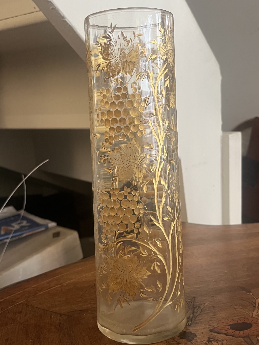 Late 19th-century Chiseled Glass Roll Vase Accented With Gold -photo-4