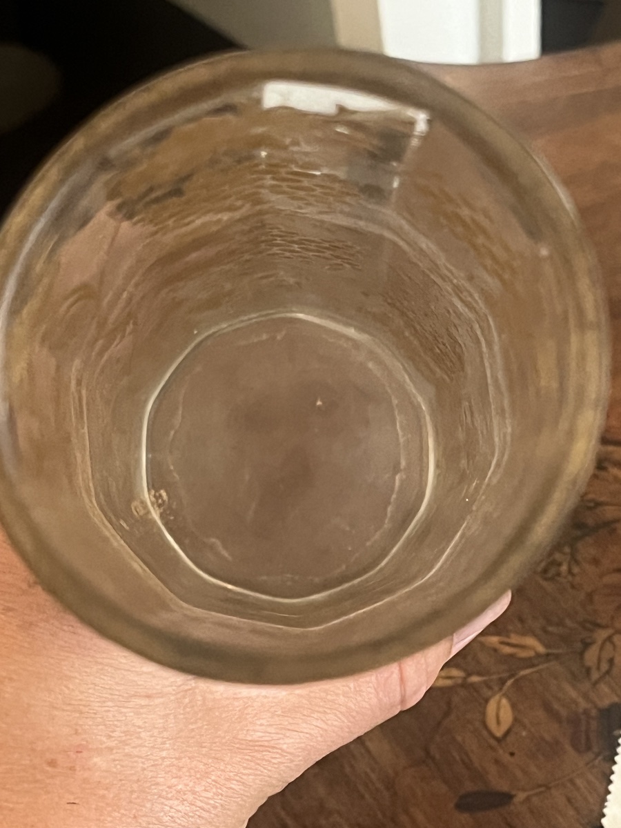 Late 19th-century Chiseled Glass Roll Vase Accented With Gold -photo-3