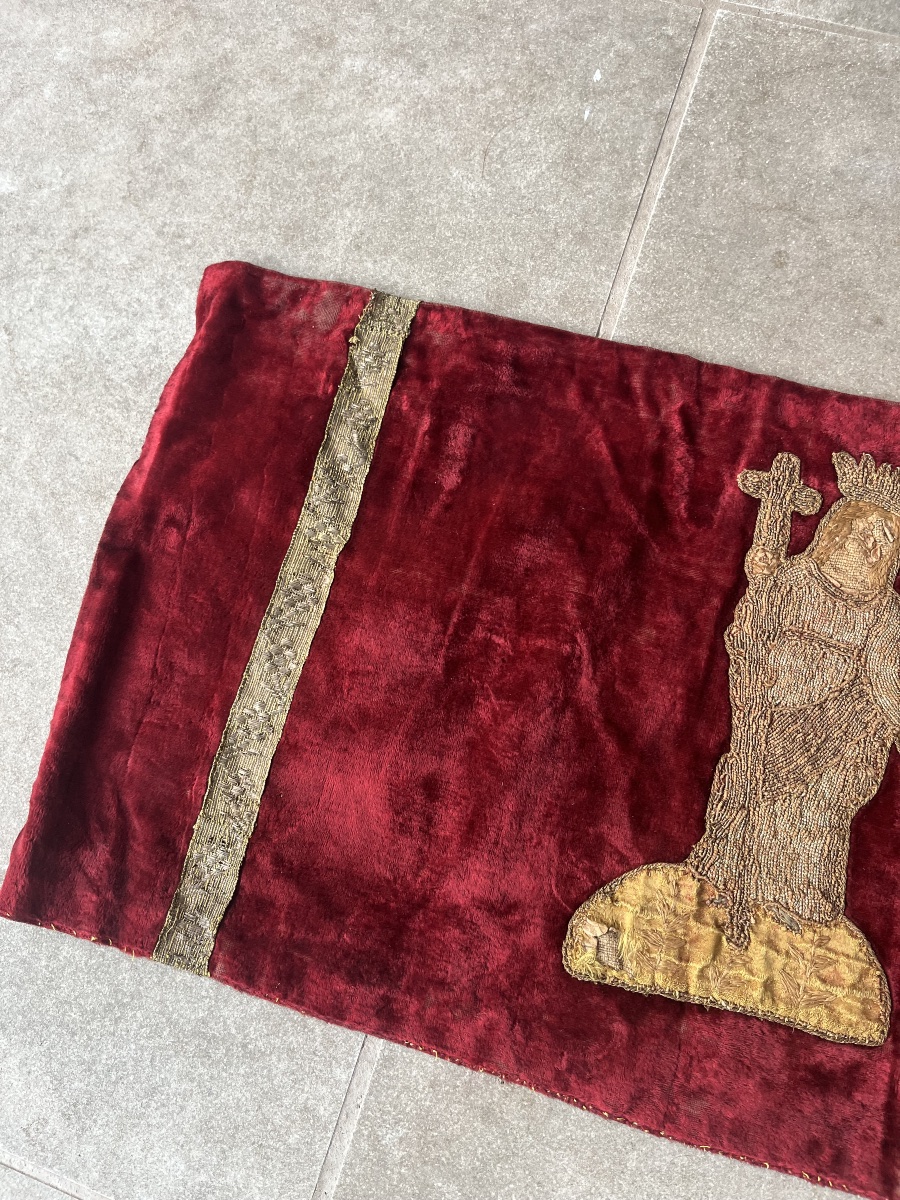 19th-century Religious Altar Front Made Of Velvet And Silk Embroidery -photo-3