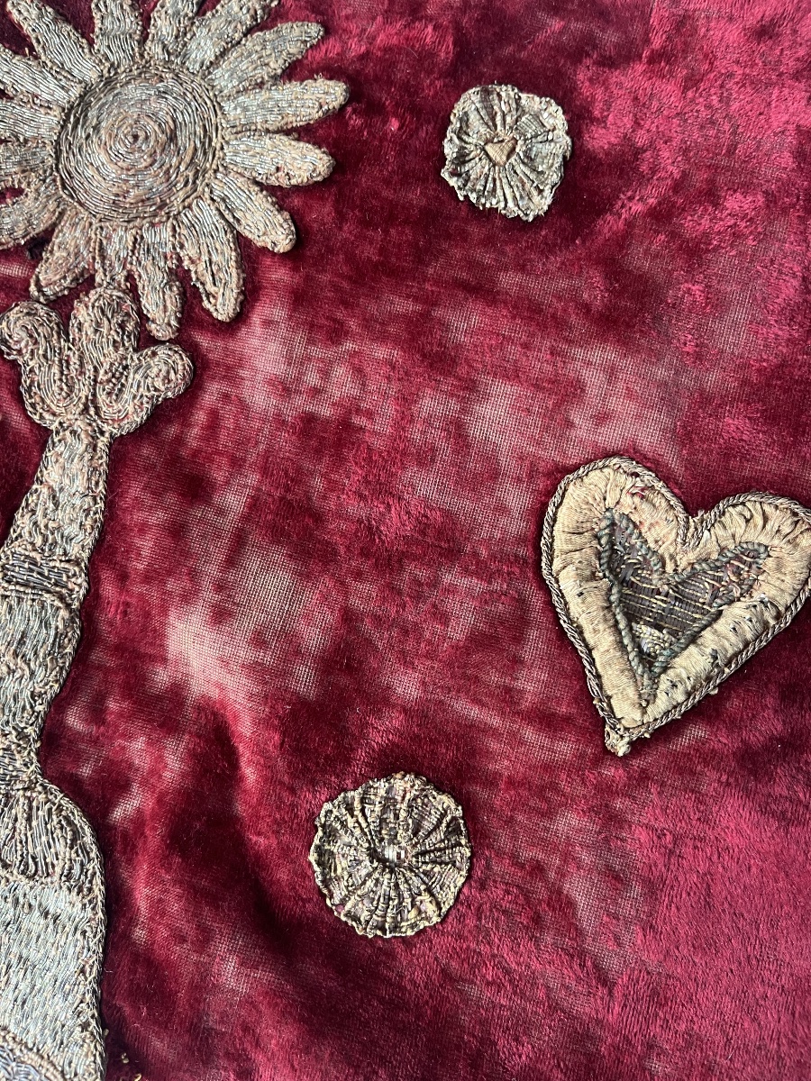 19th-century Religious Altar Front Made Of Velvet And Silk Embroidery -photo-3