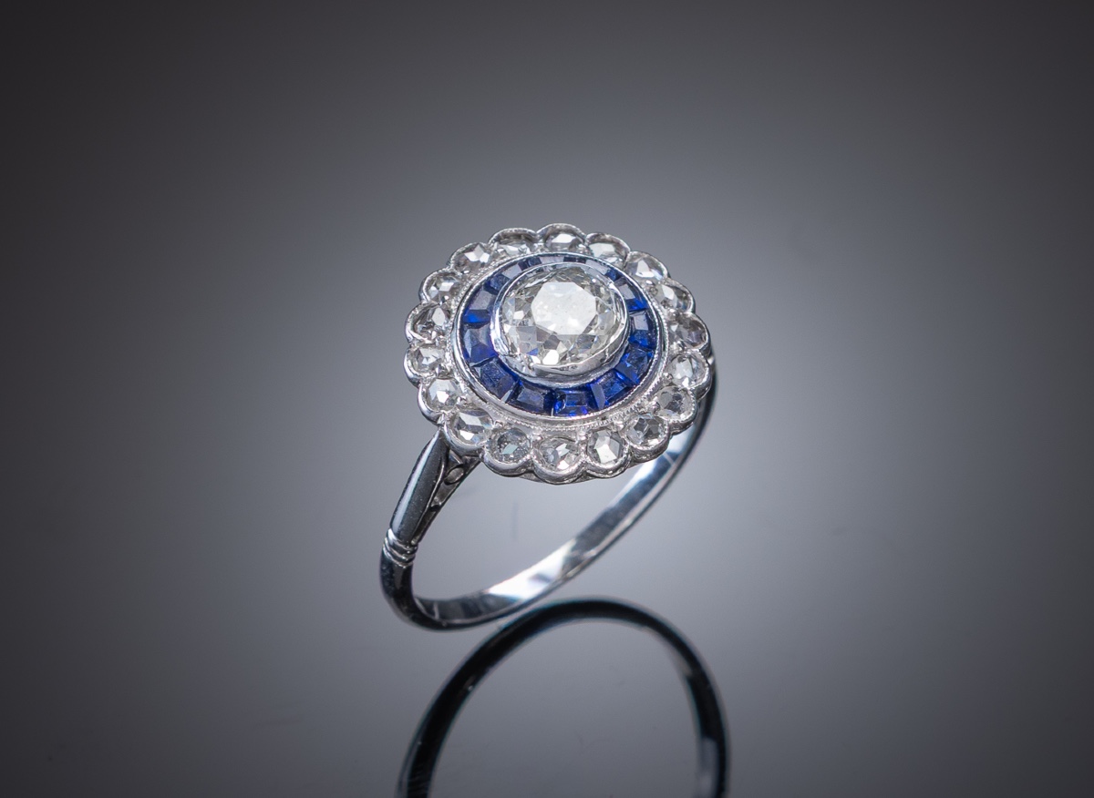 Art Deco Ring With Calibrated Diamonds And Sapphires. French Work Circa 1930.