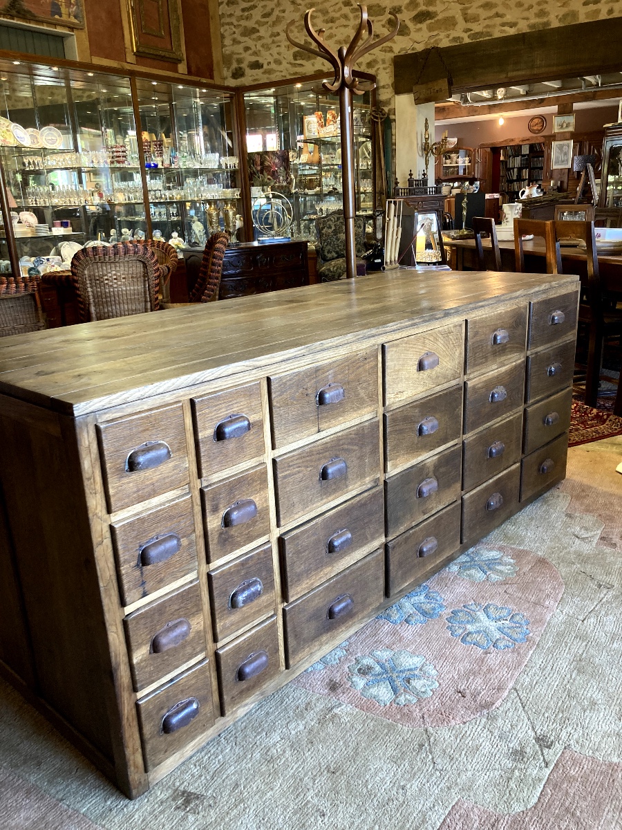 Meuble De Métier, Grand Comptoir De Magasin Double Face à 48 Tiroirs