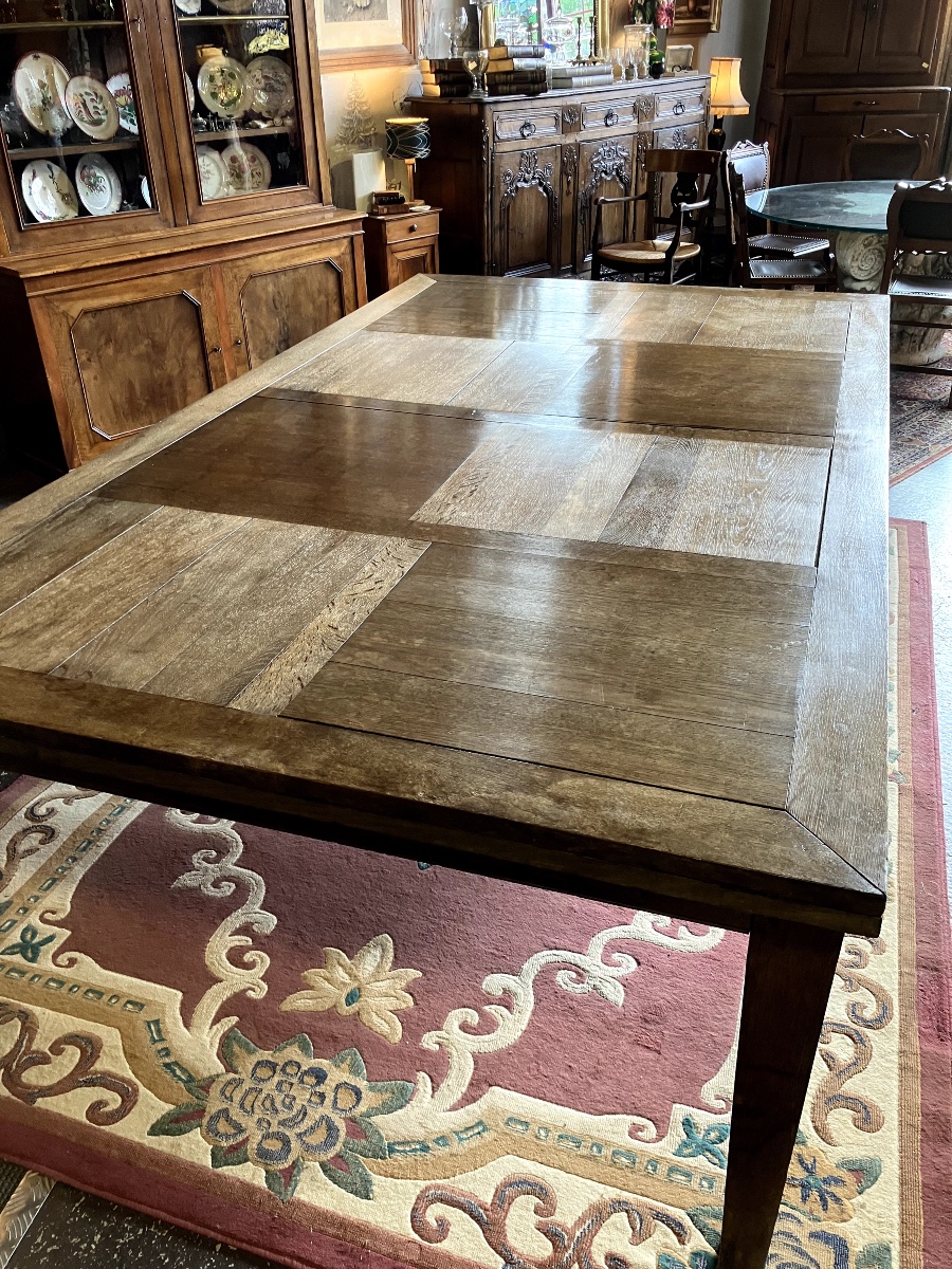 Very Large Italian-style Oak Table For 18 Place Settings -photo-3