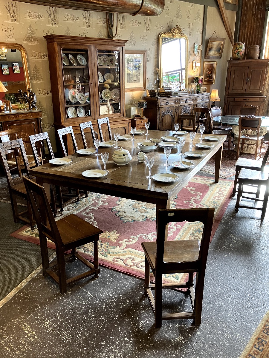Very Large Italian-style Oak Table For 18 Place Settings -photo-1