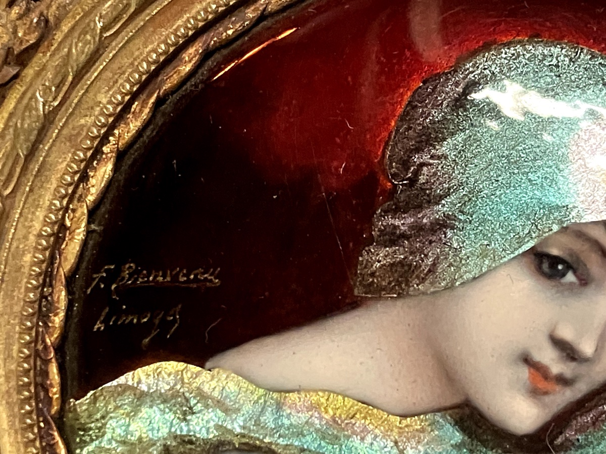 Coupe sur pied en cristal de Baccarat, bronze et émail -photo-3