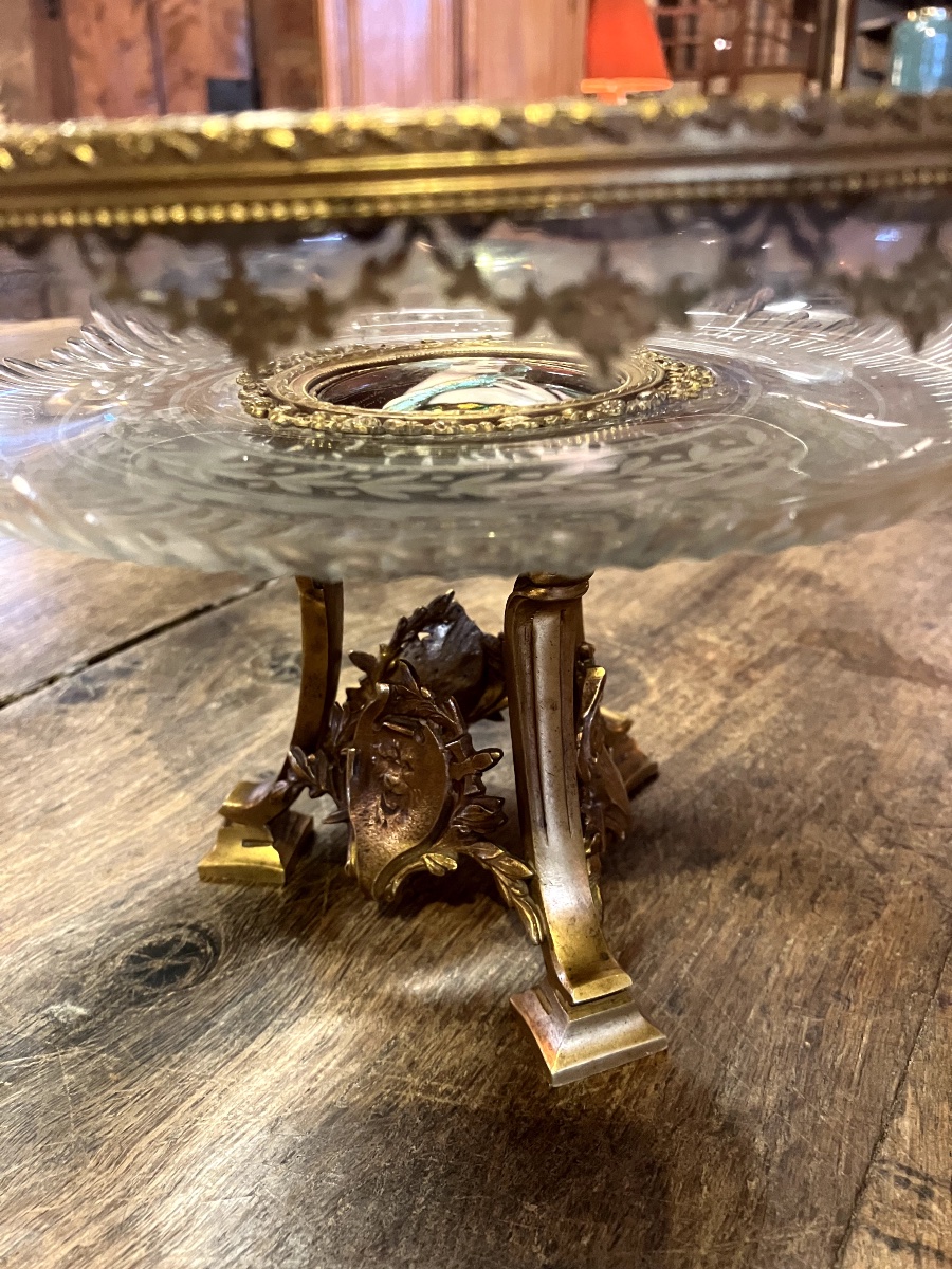 Coupe sur pied en cristal de Baccarat, bronze et émail -photo-4