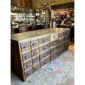Meuble De Métier, Grand Comptoir De Magasin Double Face à 48 Tiroirs