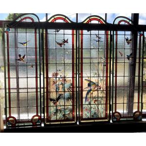 Vitrail vitraux Edmond Chauffrey (1843-1926) à décor de perroquet et oiseaux exotiques