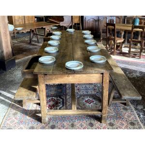 Grande table de ferme en bois de Chêne et ses deux bancs