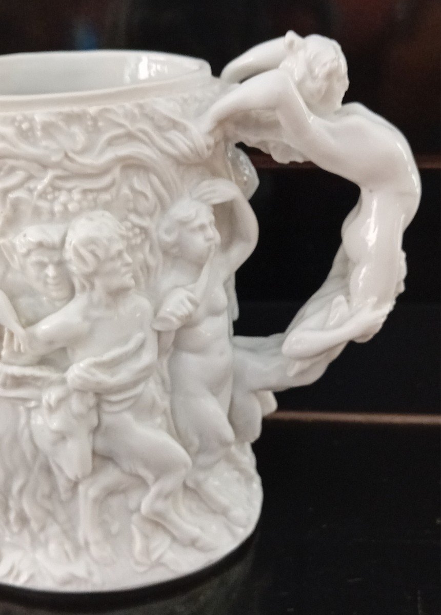 White Porcelain Mug With Erotic Figures-photo-2