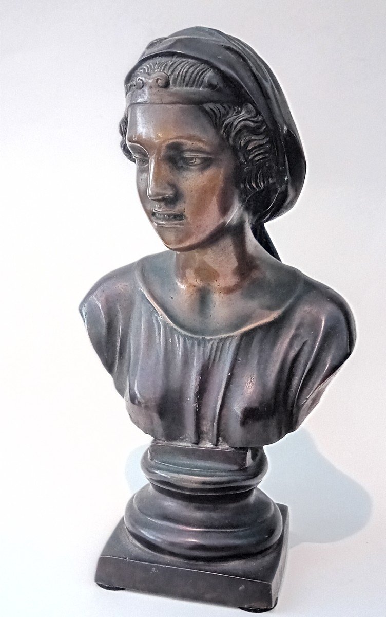 Sculpture En Bronze Du 19ème Siècle Représentant Un Demi-buste De Jeune Fille En Habit Classiqu-photo-4