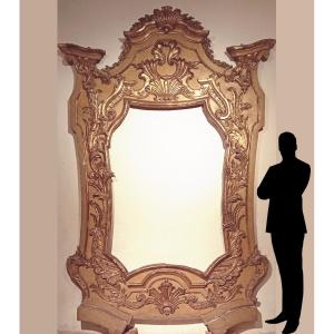 Grand Et Monumental Miroir Baroque En Bois Doré Et Laqué