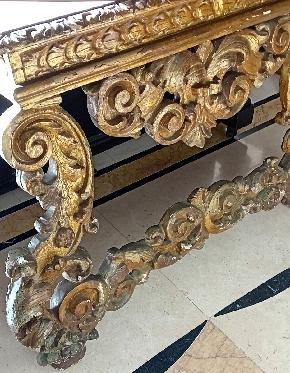 Console baroque en bois sculpté et doré-photo-2