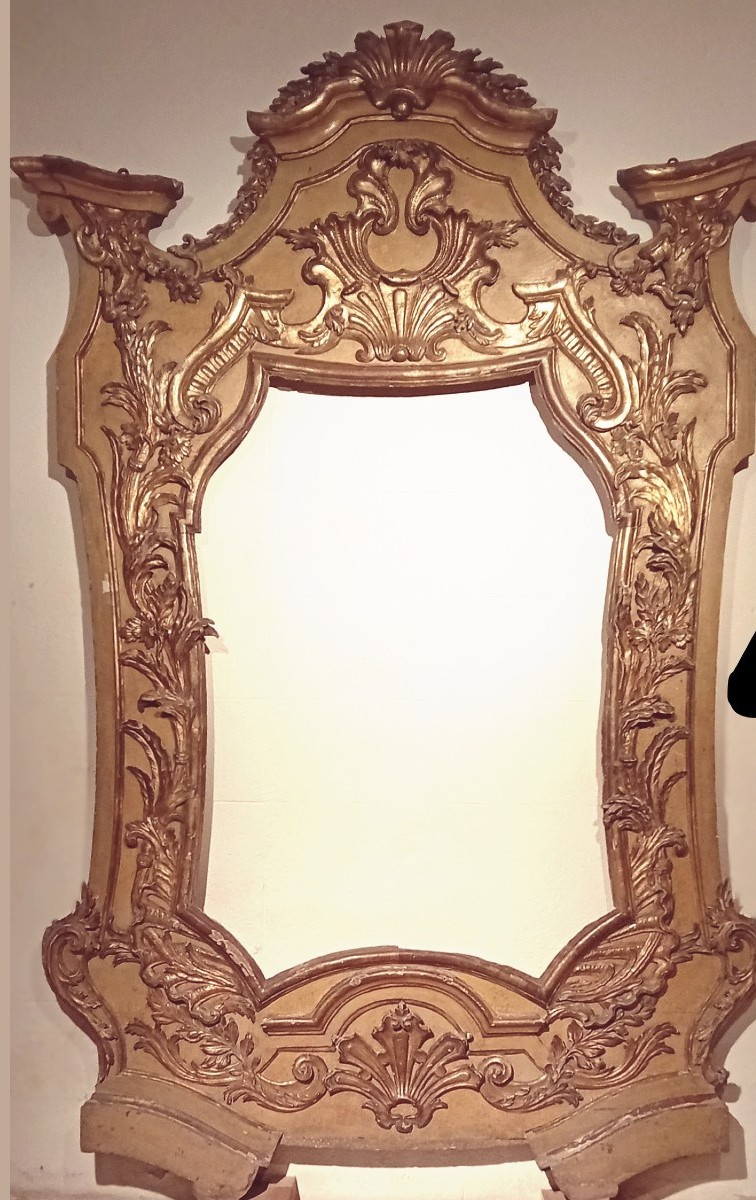  miroir baroque italien en bois sculpté et doré