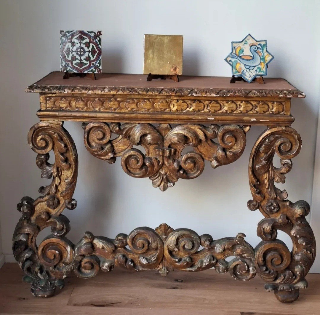 Antique Baroque Italian Console Table In Carved And Gilded Wood