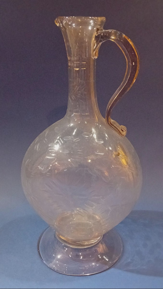 carafe à verser en cristal taillé du XVIIIe siècle