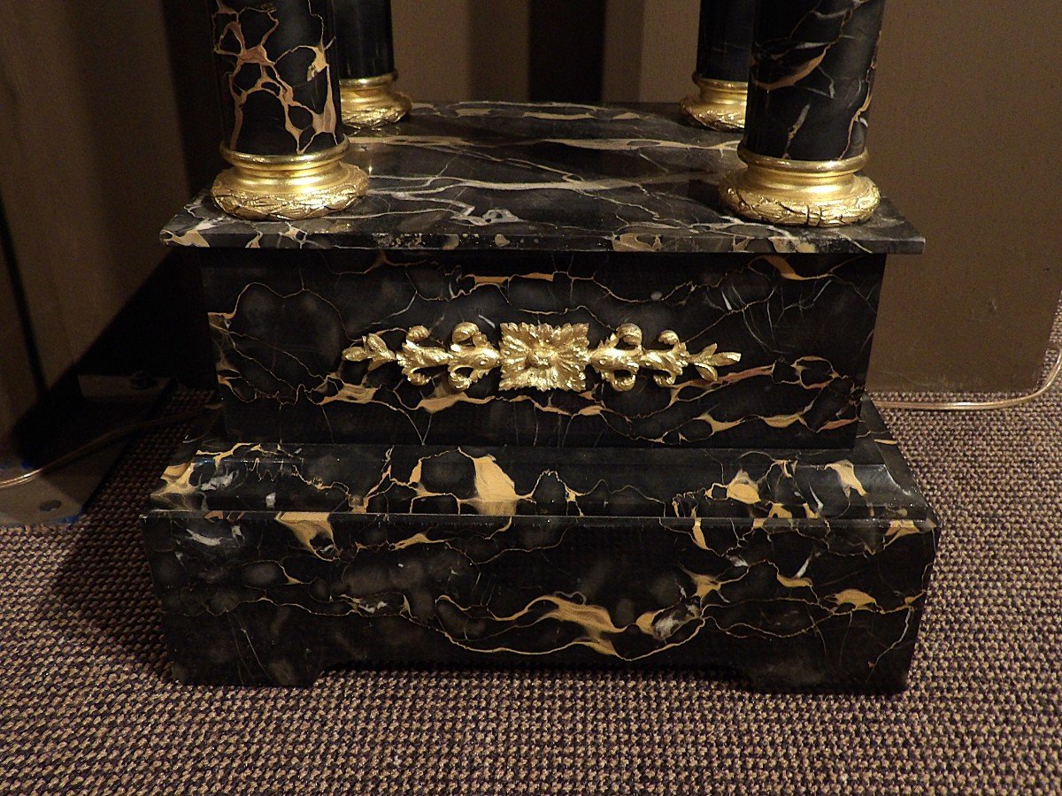 Important Portor Marble Column-photo-4