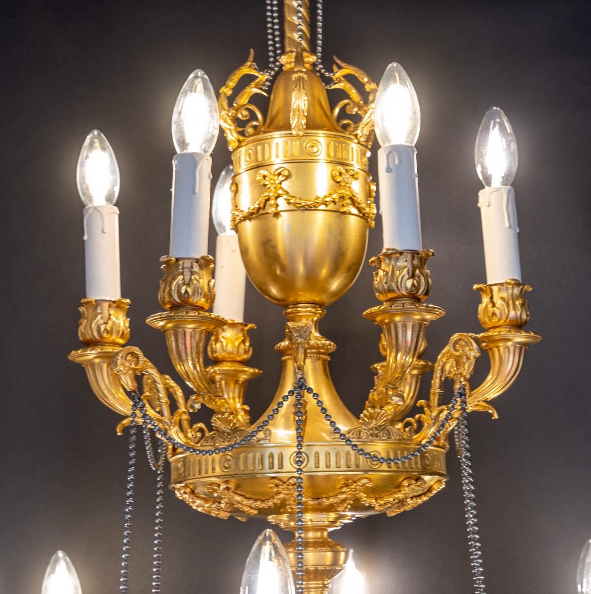 Pretty Neo Classic Chandelier-photo-3