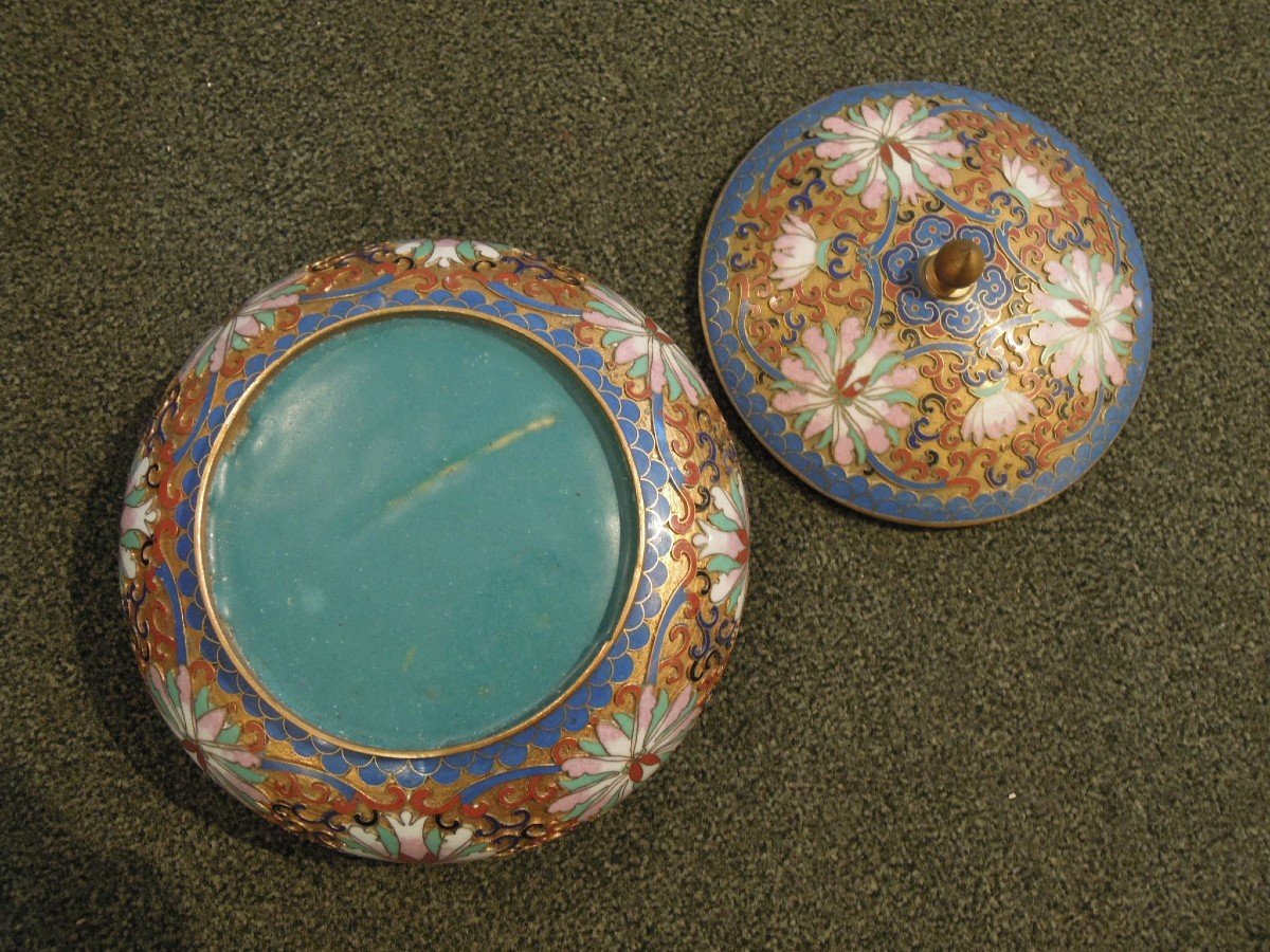 Bonbonnière ou pot à couvercle en émail cloisonné, Chine Fin XIXe-photo-4