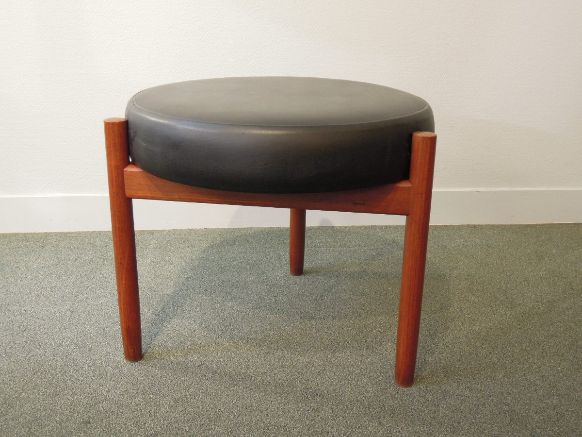 Scandinavian Design: Tripod Stool Or Ottoman By Danish Designer Hugo Frandsen In Teak And Skai