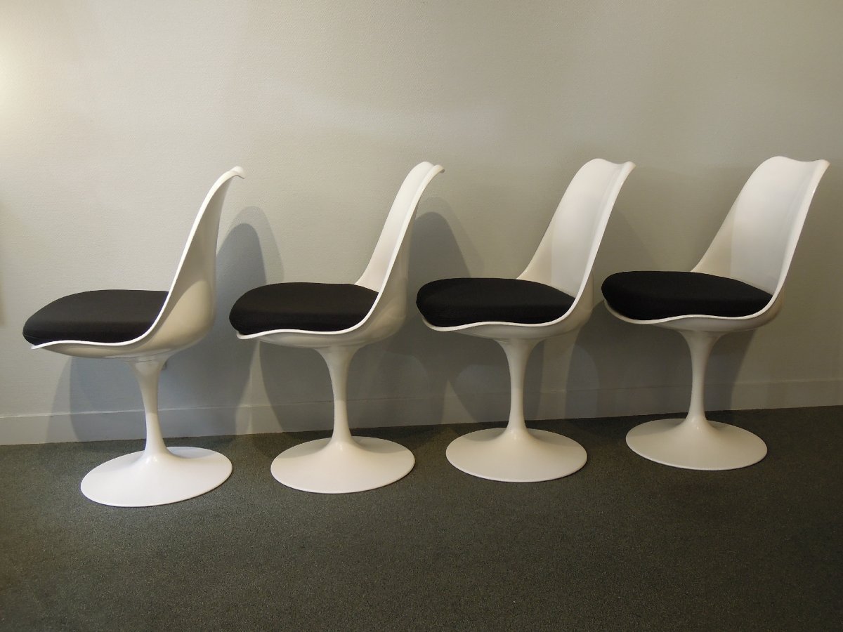 Suite de 4 chaises Tulip d'Eero Saarinen pour Knoll International-photo-1