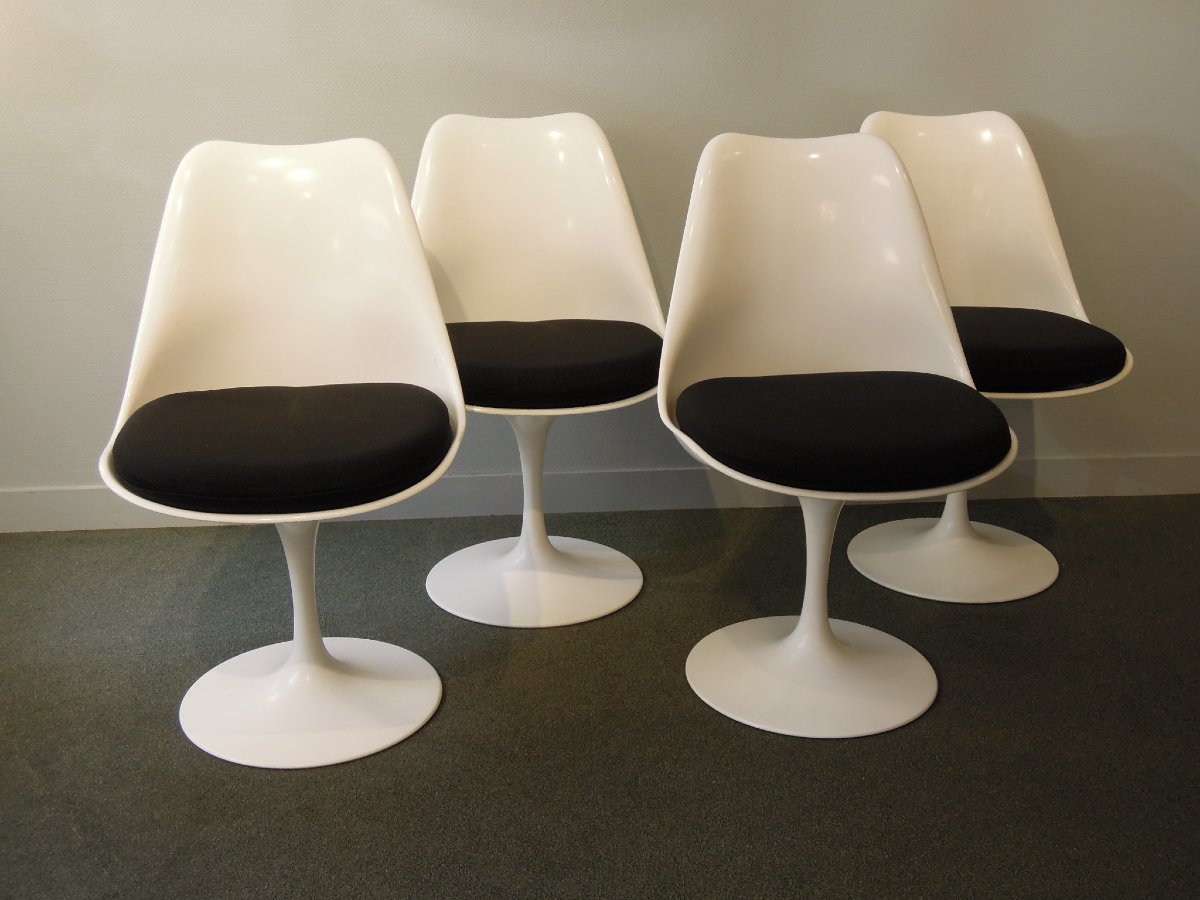 Suite de 4 chaises Tulip d'Eero Saarinen pour Knoll International