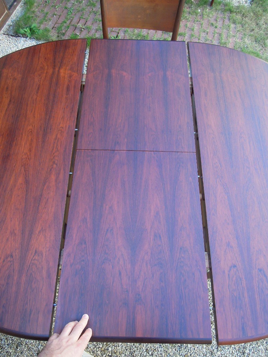 Vintage Scandinavian Design: Rosewood Dining Table, Integrated Extension-photo-1