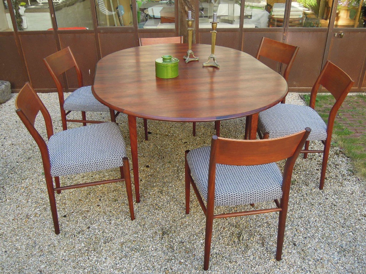 Vintage Scandinavian Design: Rosewood Dining Table, Integrated Extension