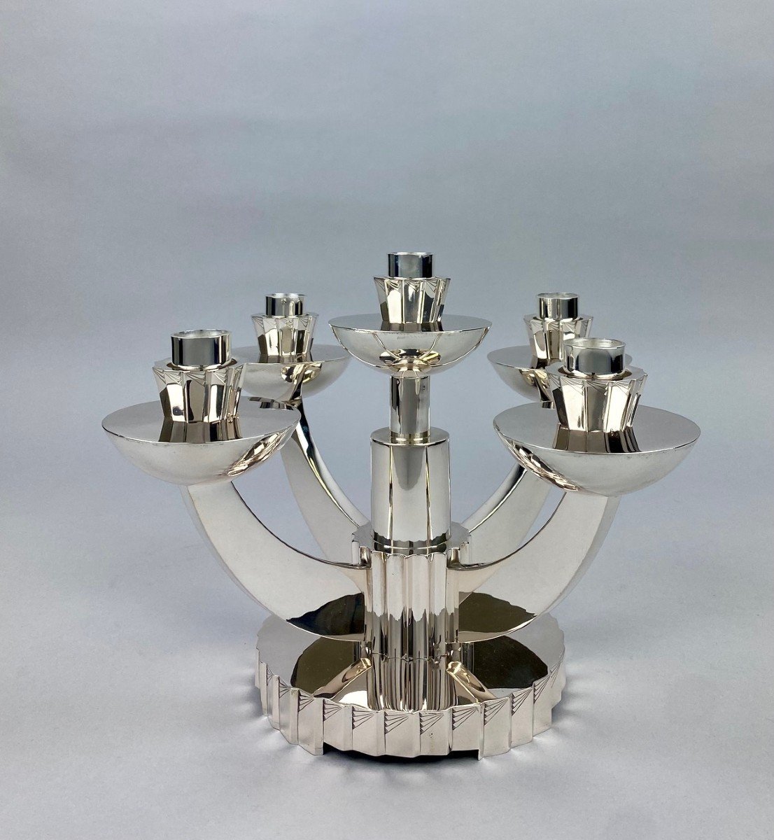 Une  Paire De Candélabres Art Déco Portugais En Argent Par Joalharia Do Carmo Lisbonne.-photo-4