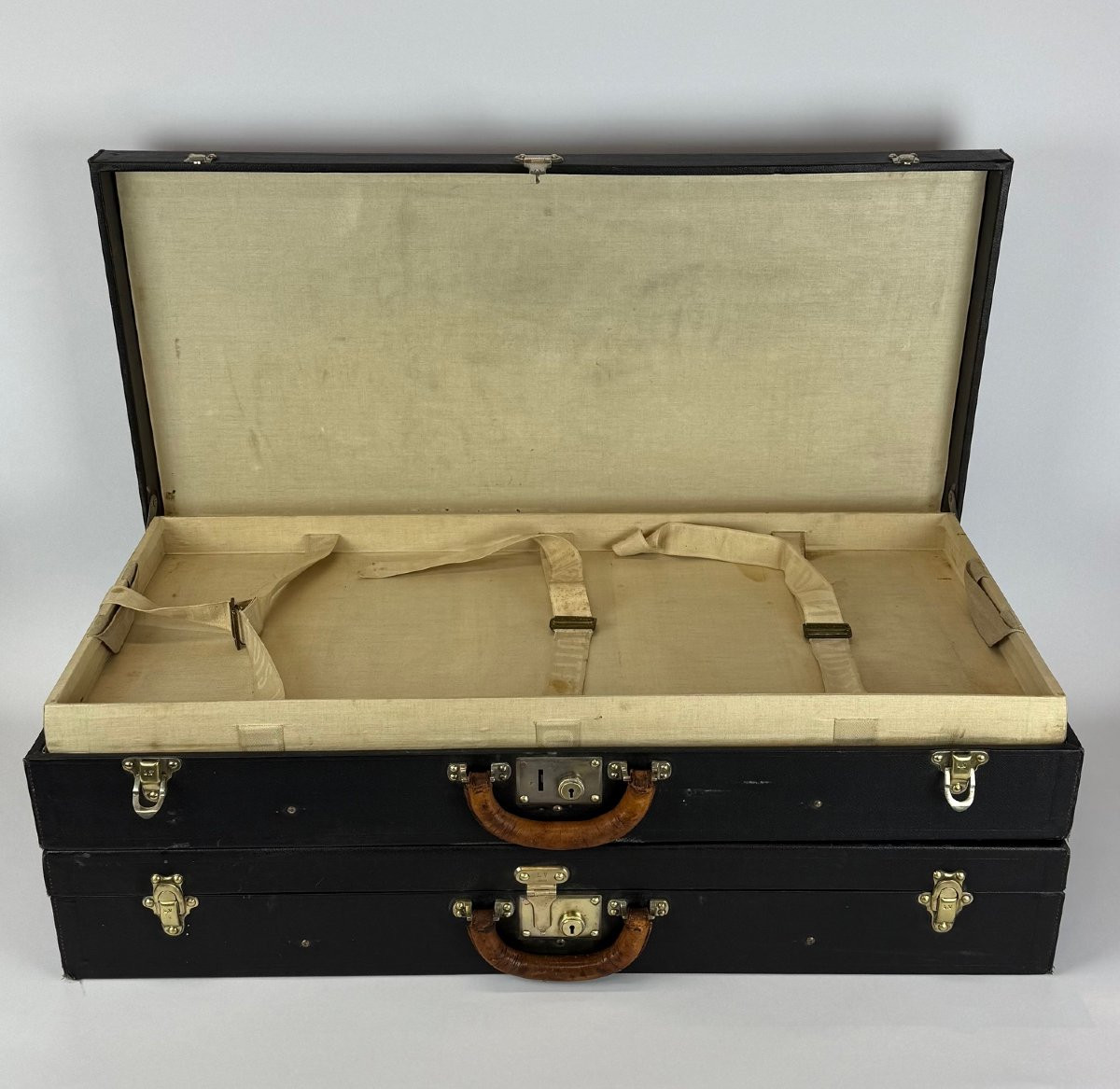 Pair Of Louis Vuitton Car Trunks -photo-1