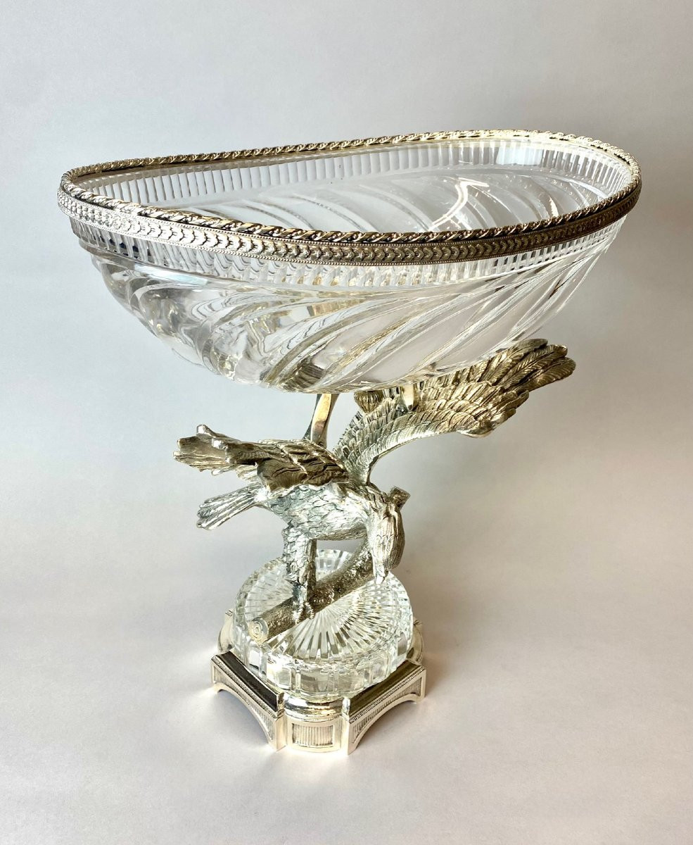 centre de table en métal argenté orné d'une coupe en cristal de Baccarat -photo-2