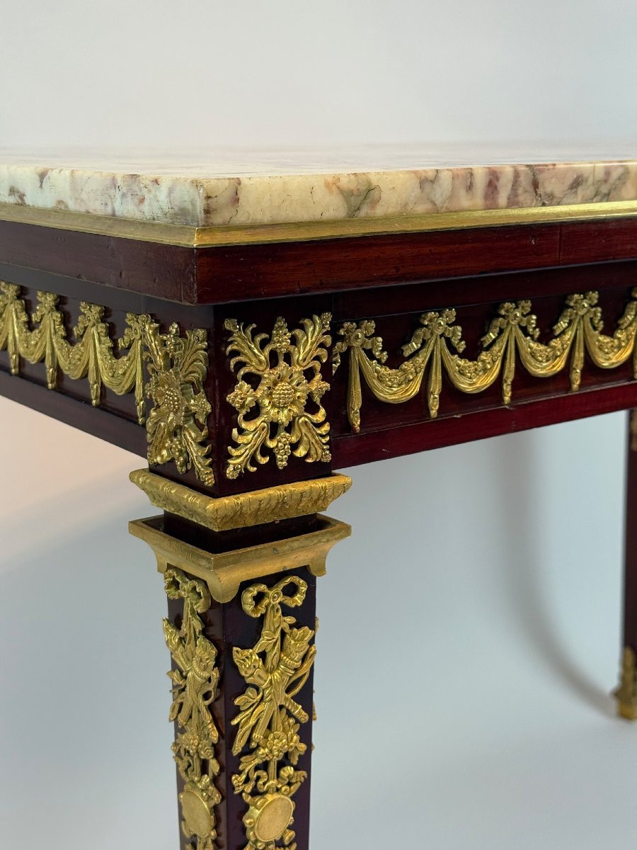 Table à écrire de style Louis XVI en acajou et bronze doré-photo-4