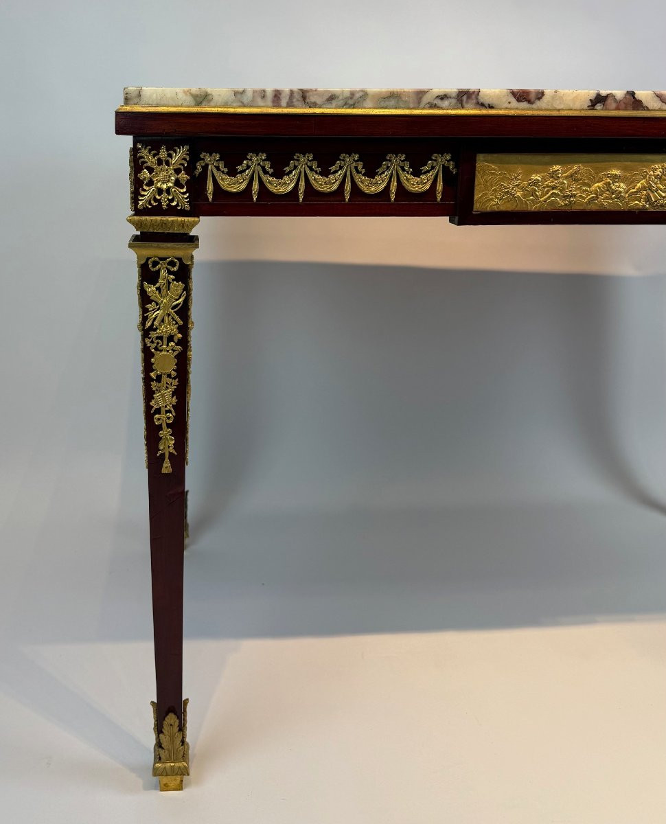 Table à écrire de style Louis XVI en acajou et bronze doré-photo-3