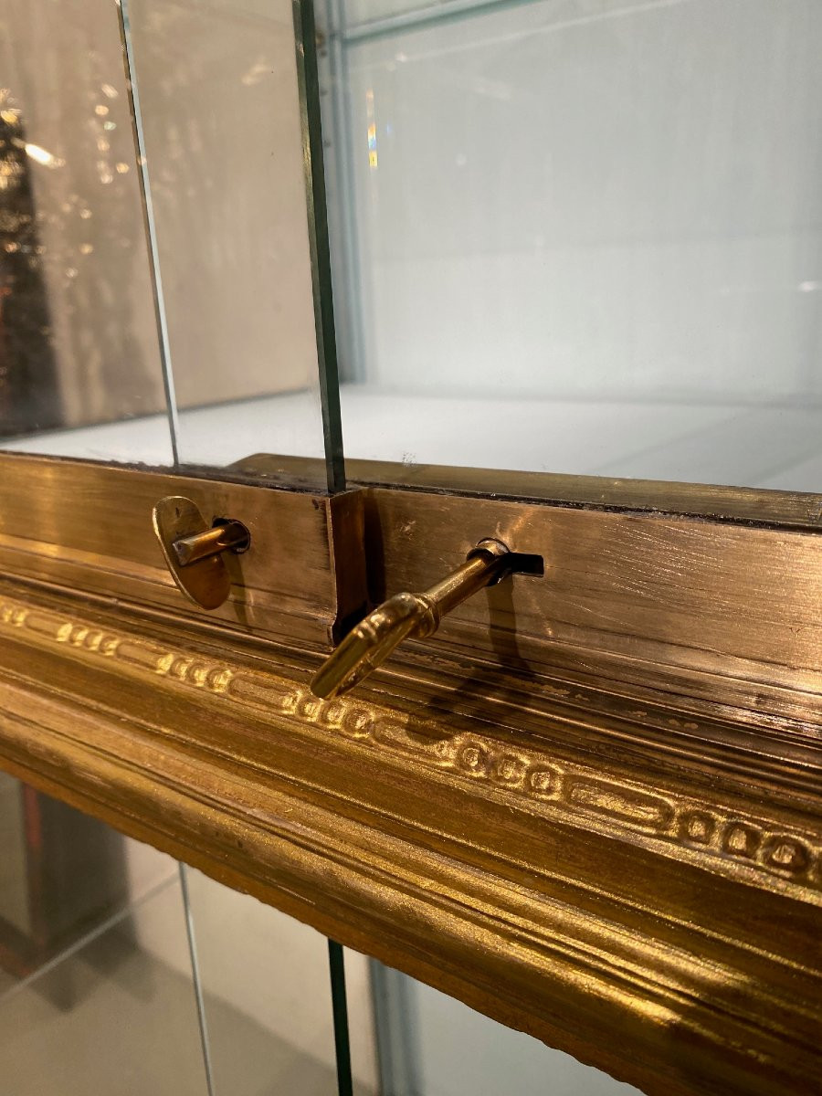 Pair Of Gilded Wooden Display Cabinets. -photo-8