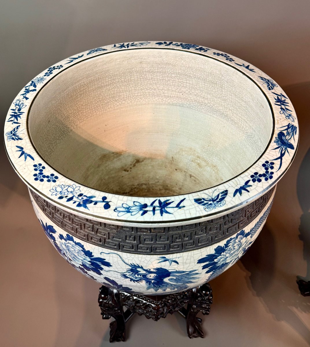 Important Pair Of Nanking Cachepots With Their Carved Wooden Stands – China, Circa 1880-photo-2