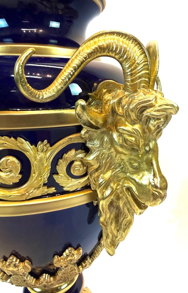 Magnificent Pair Of Late 19thc. Monumental Porcelain Urns With Ormolu Mounts-photo-3