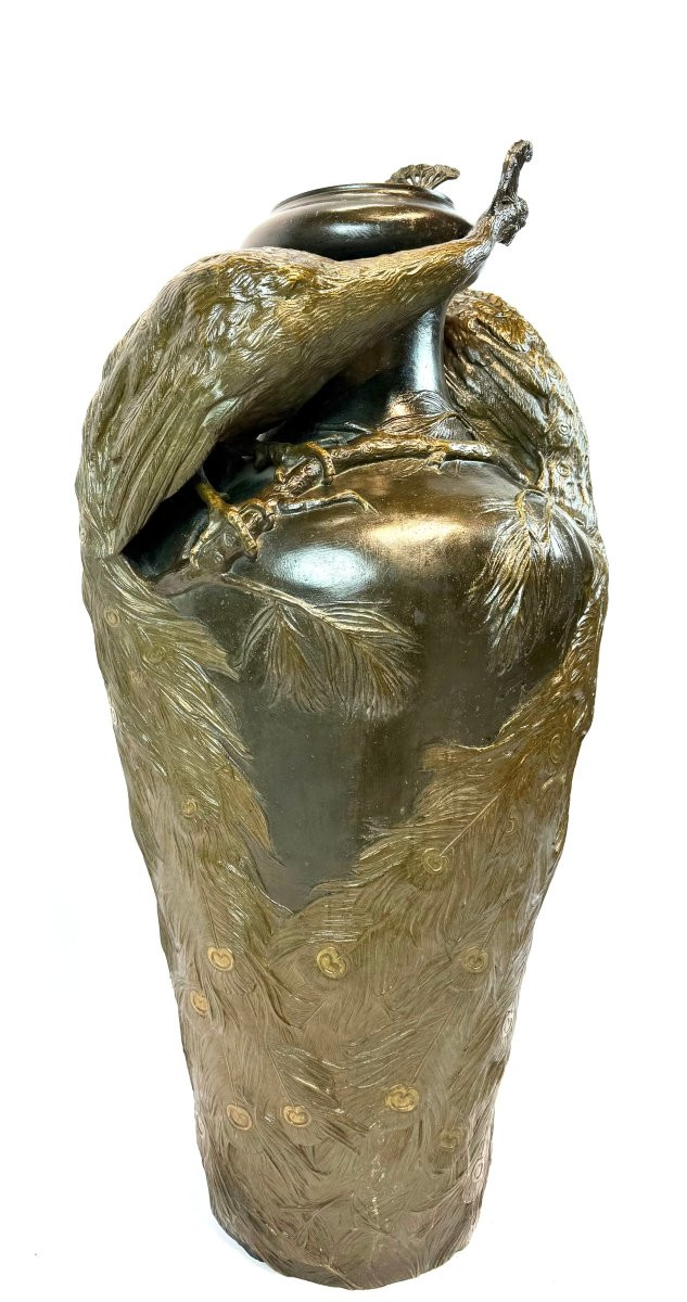 un grand monumental vase Art nouveau en bronze,-deux paons -photo-2