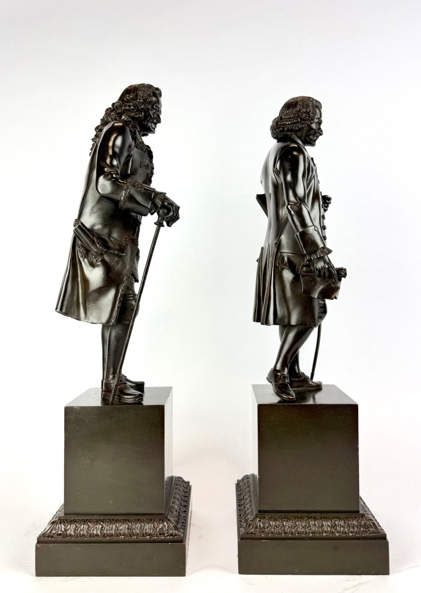 Paire De Sculptures En Bronze Représentant Voltaire Et Rousseau, époque Restauration.-photo-4